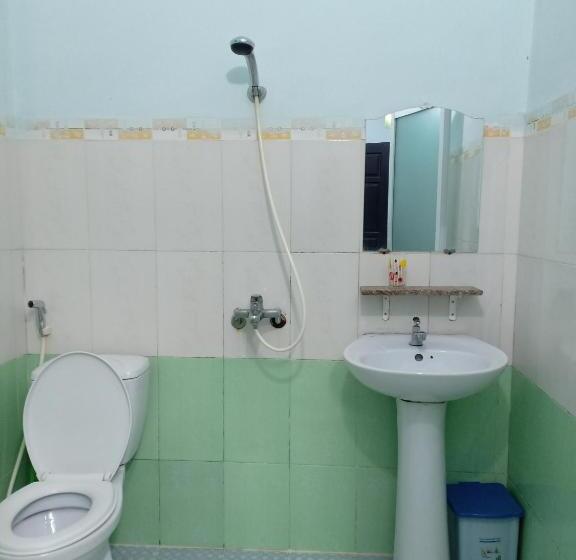 تختخواب و صبحانه Nhà Nghỉ Kim Lài đối Diện Bệnh Viện Tỉnh Gia Lai 132 Tôn Thất Tùng