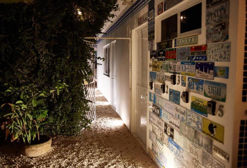 בית מלון כפרי Aljanna House