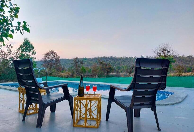 호텔 Grand Narmada Jungle Homestay Resort Bandhavgarh