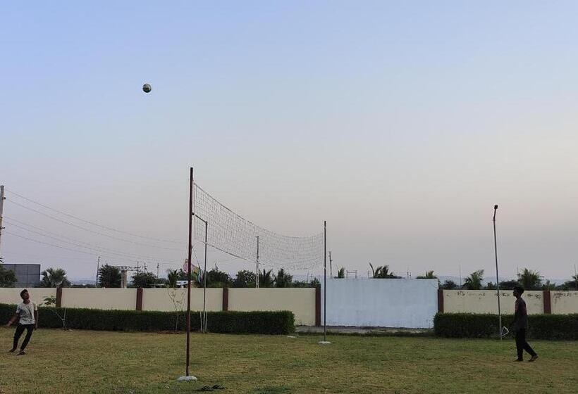 ホテル Krishna Farm & Forest