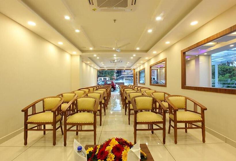 فندق Lumbini Supreme