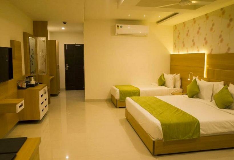 호텔 Madhuvan Suites By Blues