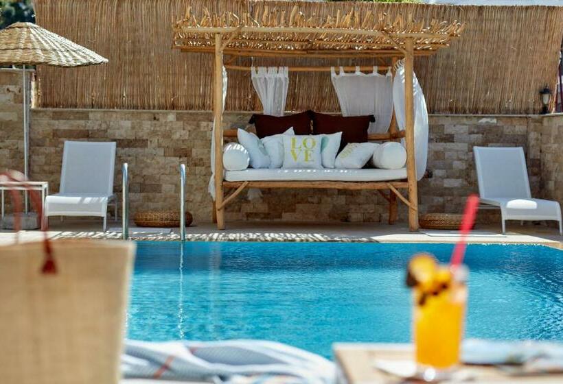 فندق Mai̇son çeşme