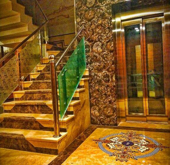 酒店 Shri Tirupati Residency