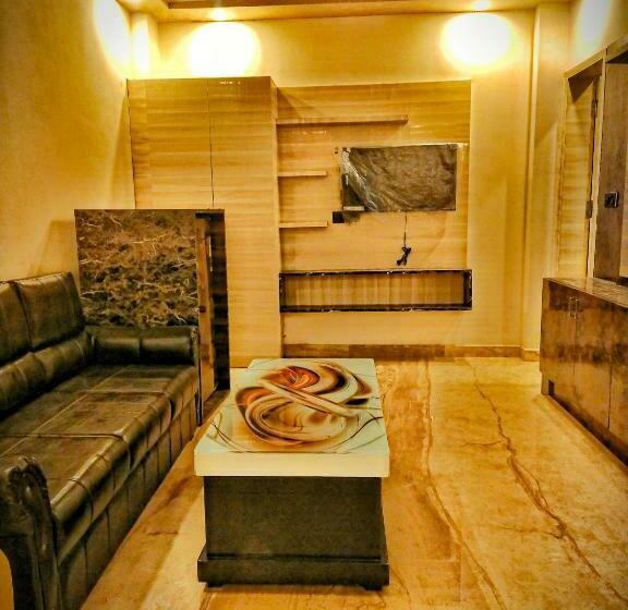 酒店 Shri Tirupati Residency