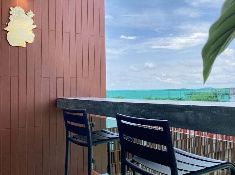 בית מלון כפרי The Poem