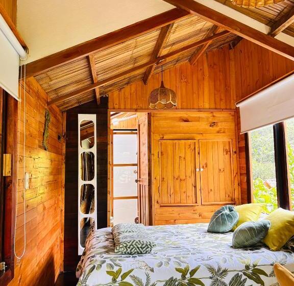 ホテル Tropical House