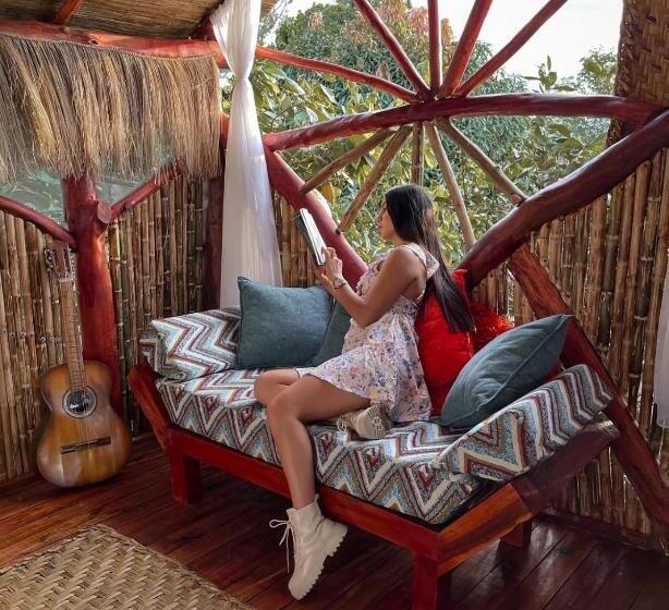 هتل Villa Sonia Eco Hostel