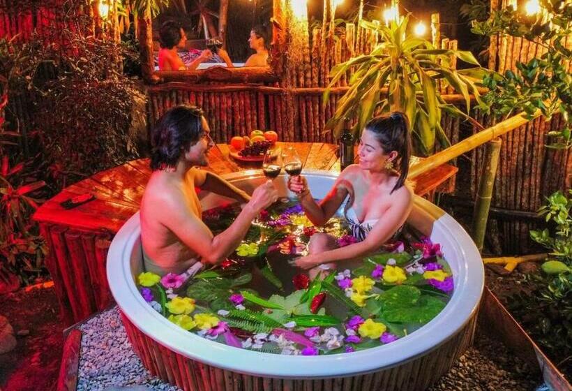 هتل Villa Sonia Eco Hostel