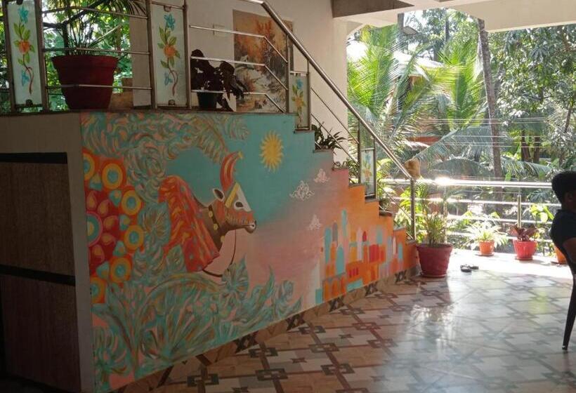 פנסיון Jerone S Home Stay