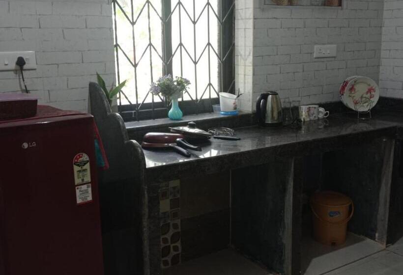 פנסיון Jerone S Home Stay