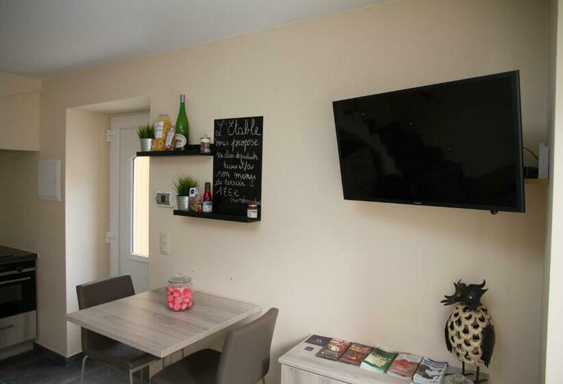 Пансион L Etable D Evelyne