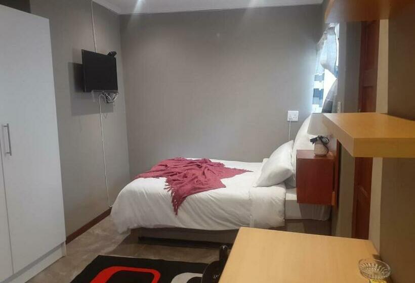 Пансион Sasha Guest House