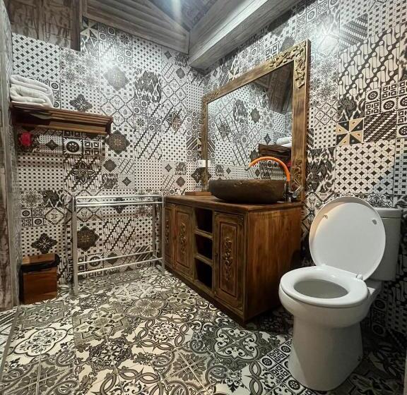 פנסיון Villa Telaga Wana