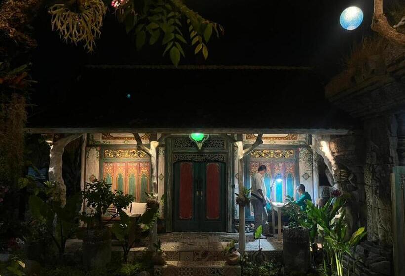 פנסיון Villa Telaga Wana