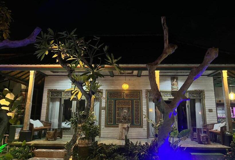 פנסיון Villa Telaga Wana