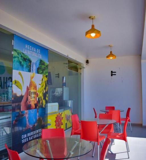 Prim Hotel Vichayito