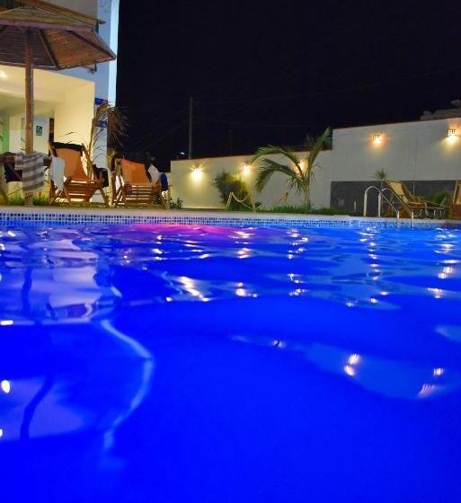 Prim Hotel Vichayito