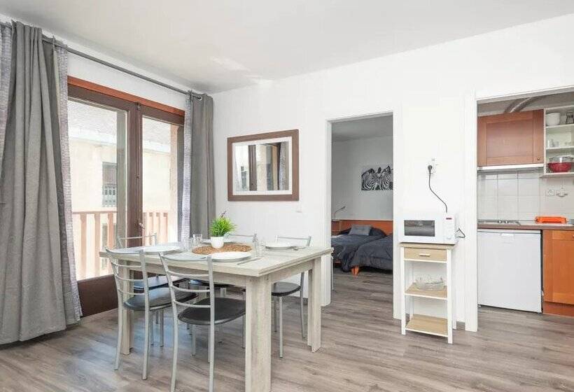 Apartamentos Nevada Mikka 3000