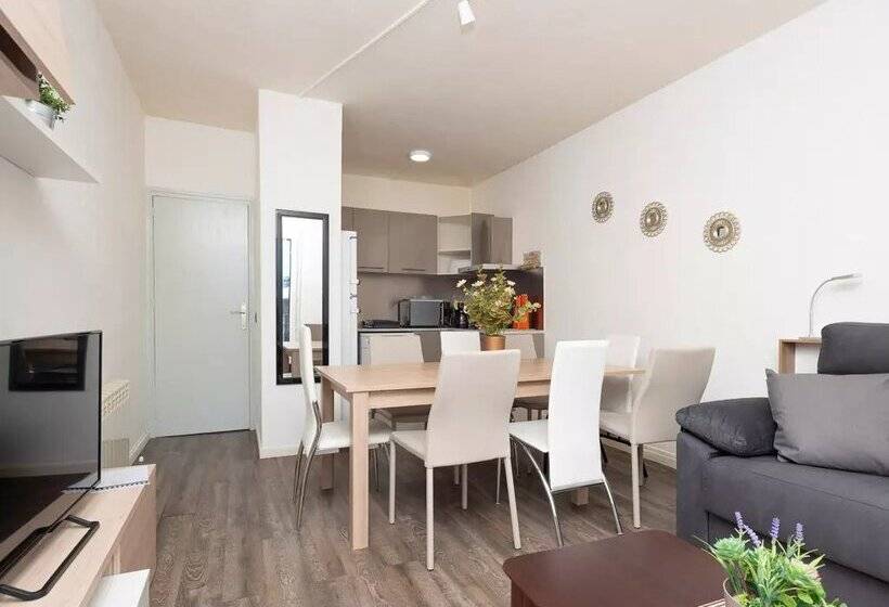 Apartamentos Nevada Mikka 3000