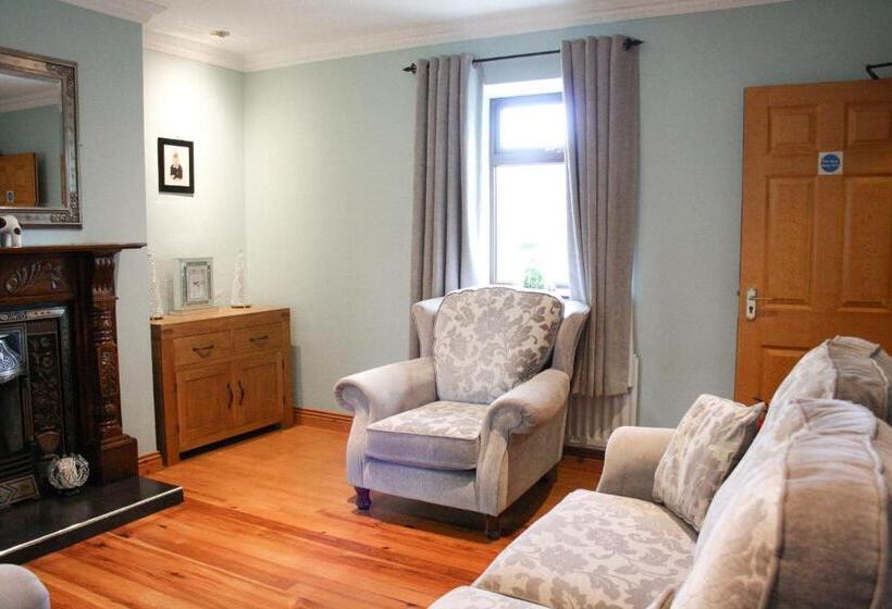 ベッドアンドブレックファースト The Coach Inn