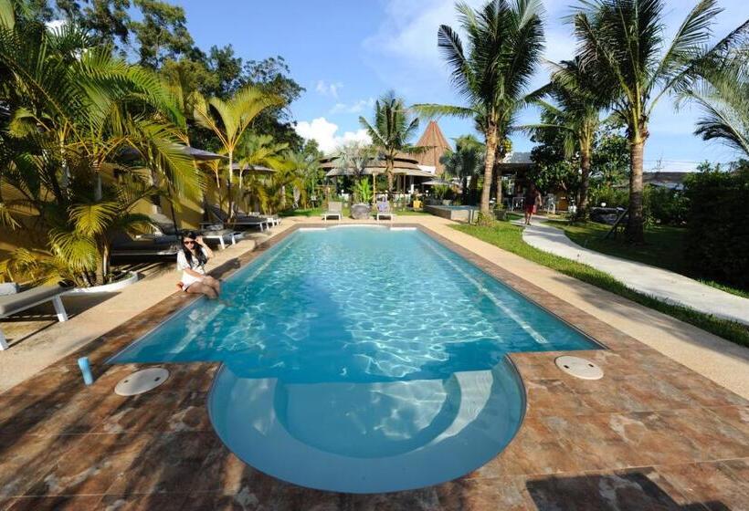 בית מלון כפרי Barong Resort