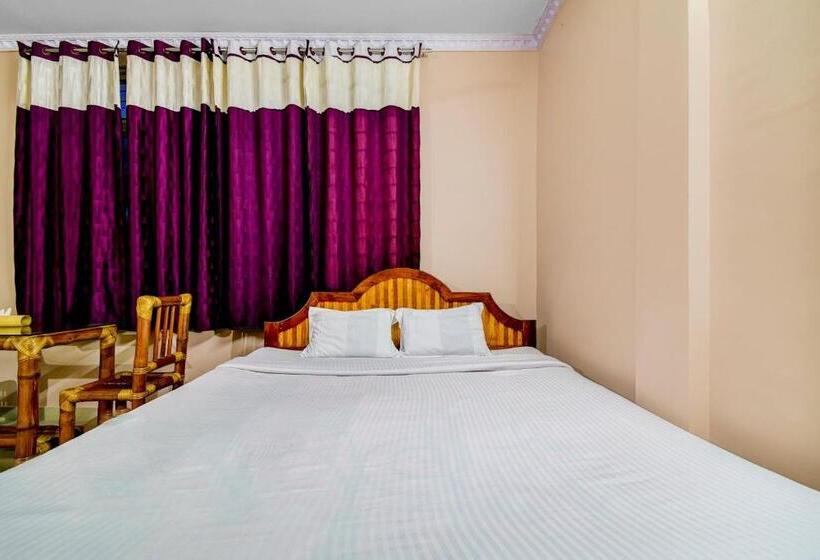 Отель Ekora Resort