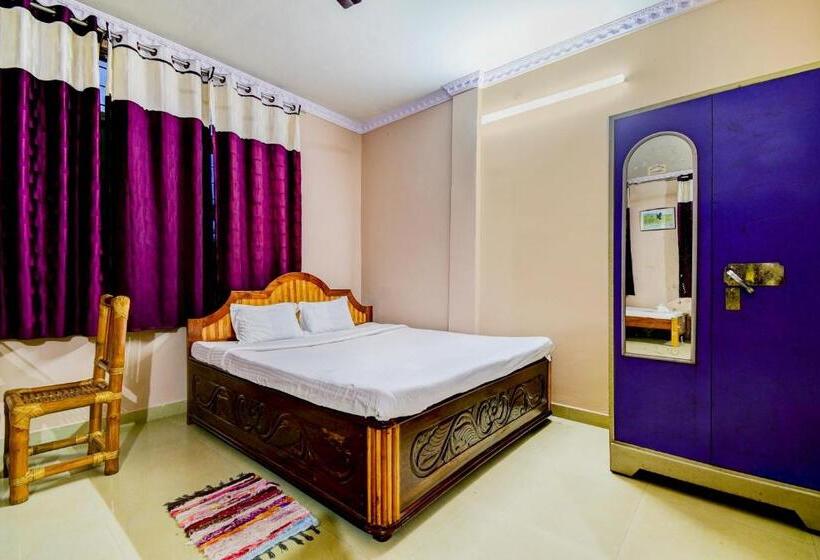 Отель Ekora Resort