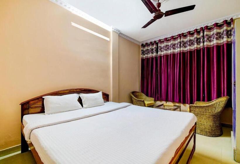 فندق Ekora Resort