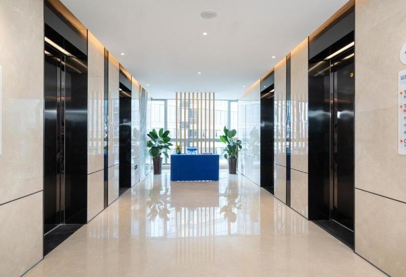 בית מלון כפרי Holiday Inn Express Chengdu Hightech Zone