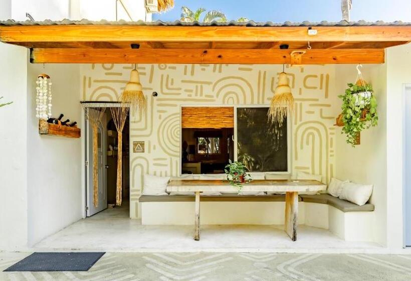 فندق Kibayo Lagoon Villa