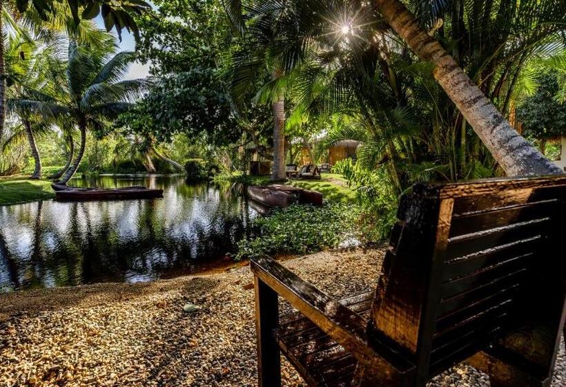 فندق Kibayo Lagoon Villa