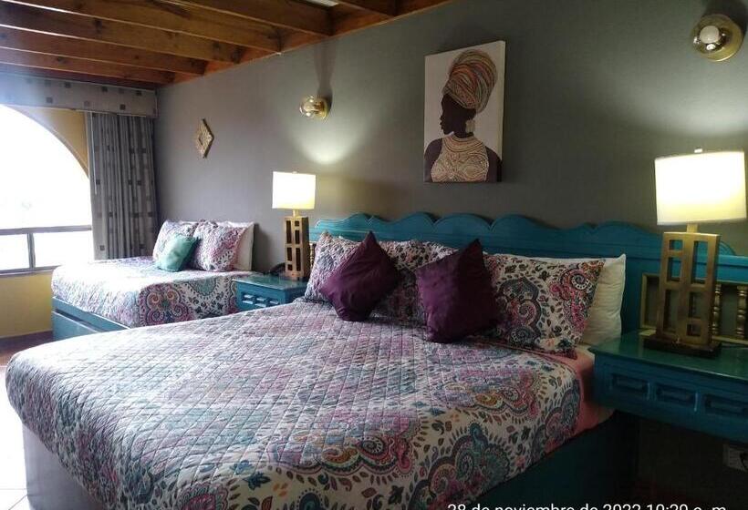 Отель Mision Santa Isabel