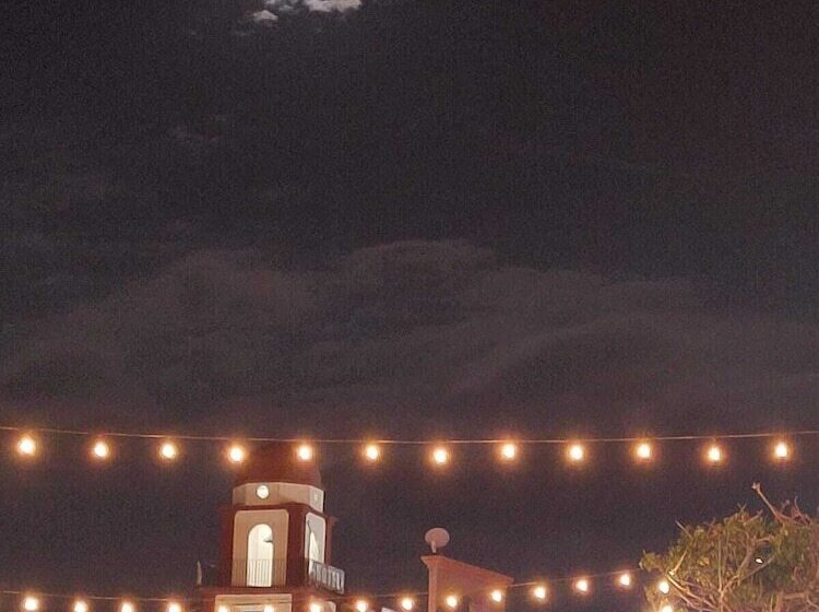 Отель Mision Santa Isabel