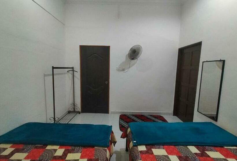 Отель Oyo 90388 Homestay Masha