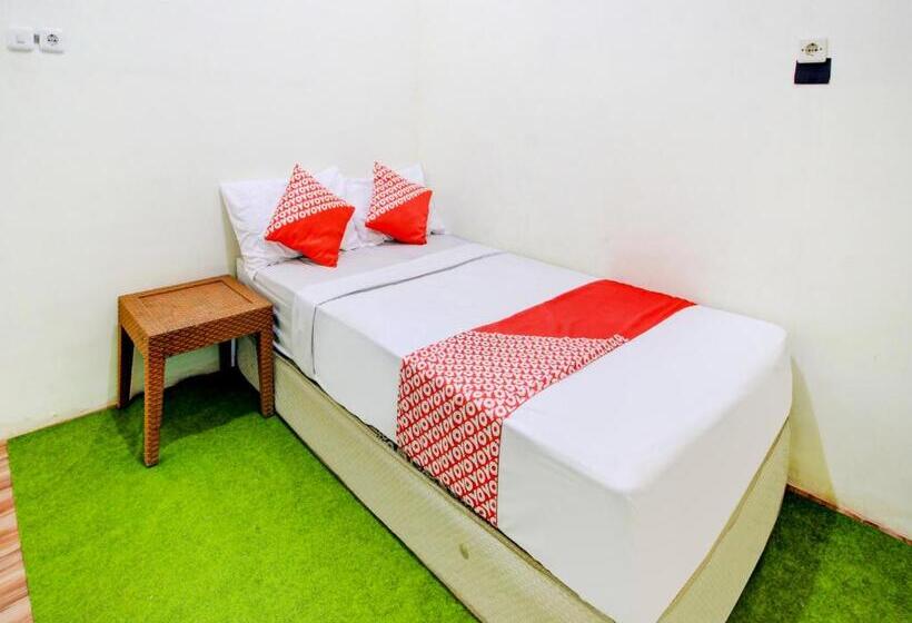 فندق Oyo 90725 Zeevanna Guest House Syariah