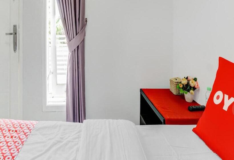 Отель Padekosan