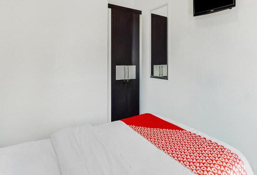 Отель Padekosan