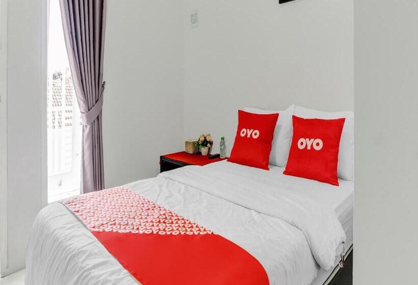 Отель Padekosan