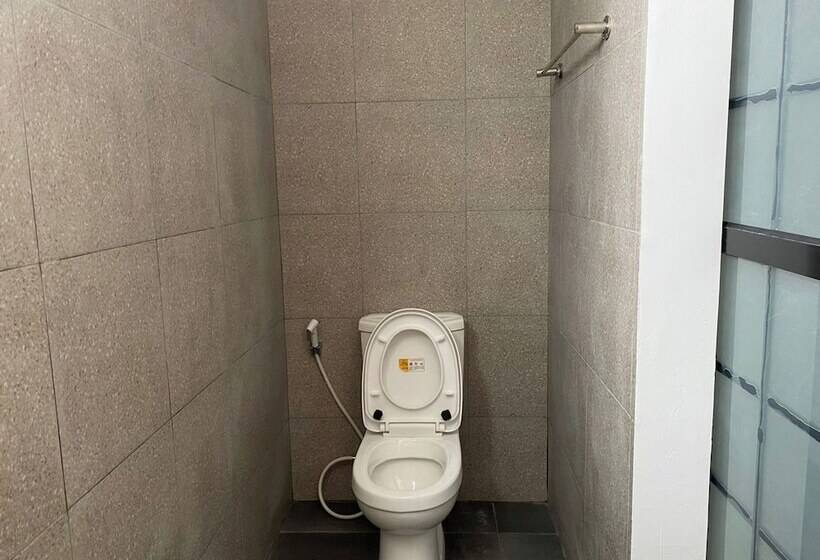 Отель Padekosan