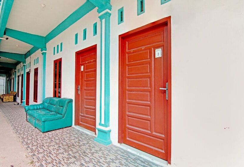 فندق Oyo 90752 Ridho Guest House Syariah