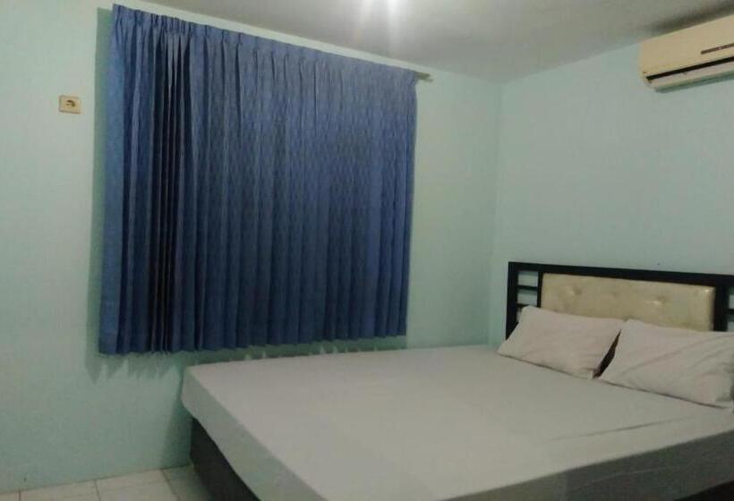 בית מלון כפרי Oyo 90766 Gardenia Boarding House