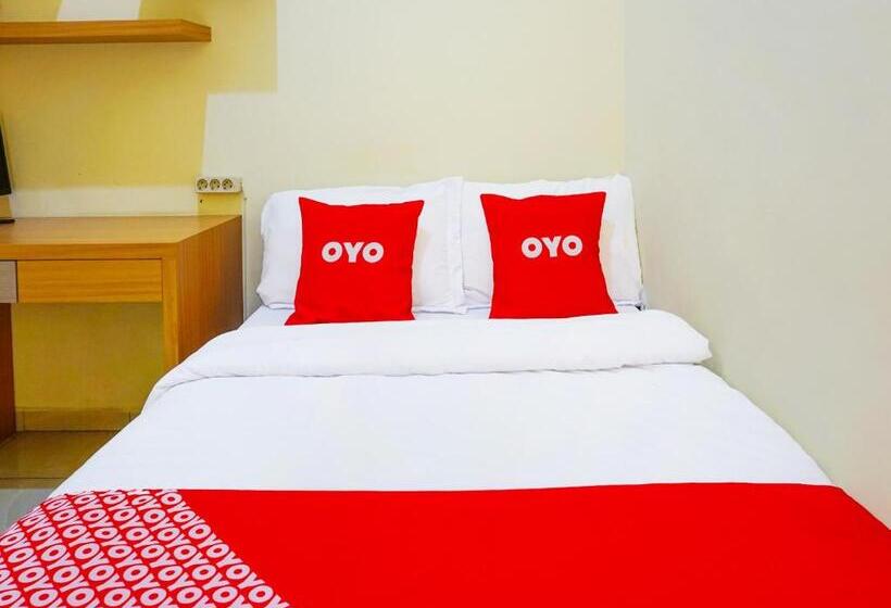 ホテル Oyo Flagship 90723 Khalifi House Malang