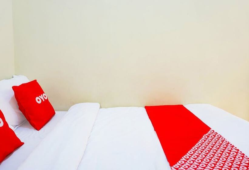 ホテル Oyo Flagship 90723 Khalifi House Malang