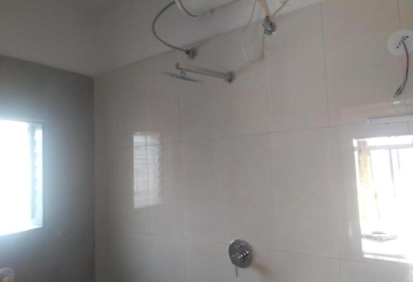 酒店 Rest Inn Pune