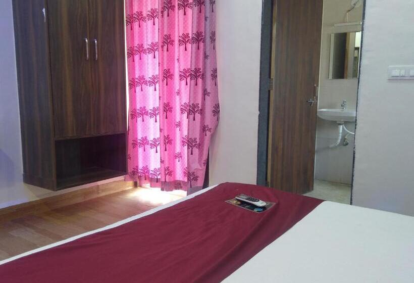 酒店 Rest Inn Pune