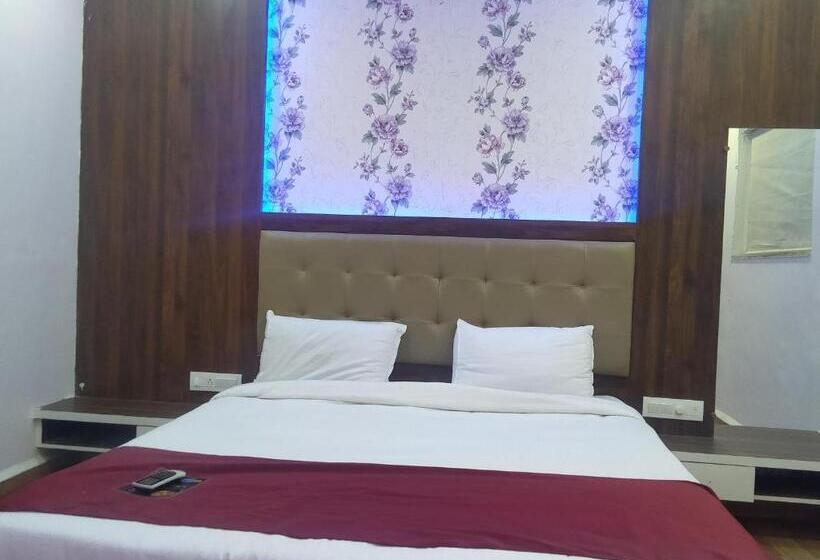 酒店 Rest Inn Pune