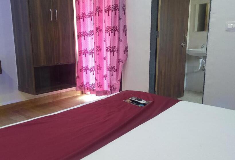 酒店 Rest Inn Pune