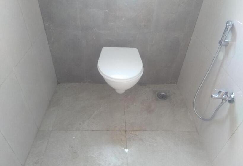 酒店 Rest Inn Pune