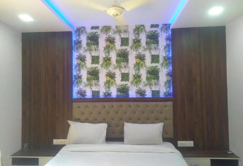 酒店 Rest Inn Pune